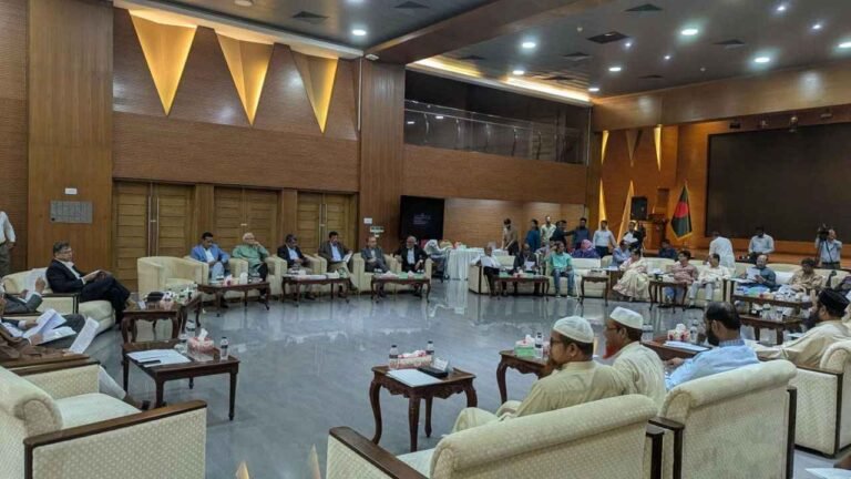 জুলাই সনদ বাস্তবায়ন নিয়ে দলগুলোর সঙ্গে বৈঠকে ঐকমত্য কমিশন