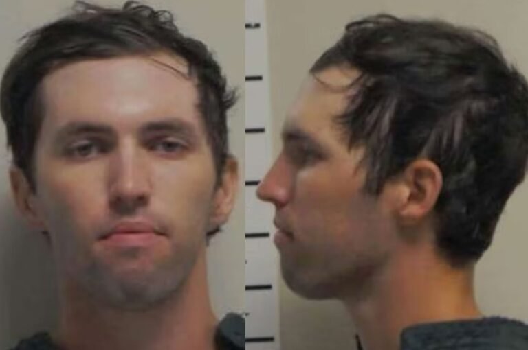 আমেরিকায় চার্লি কার্ক হত্যাকাণ্ডে অভিযুক্ত যুবক গ্রেপ্তার