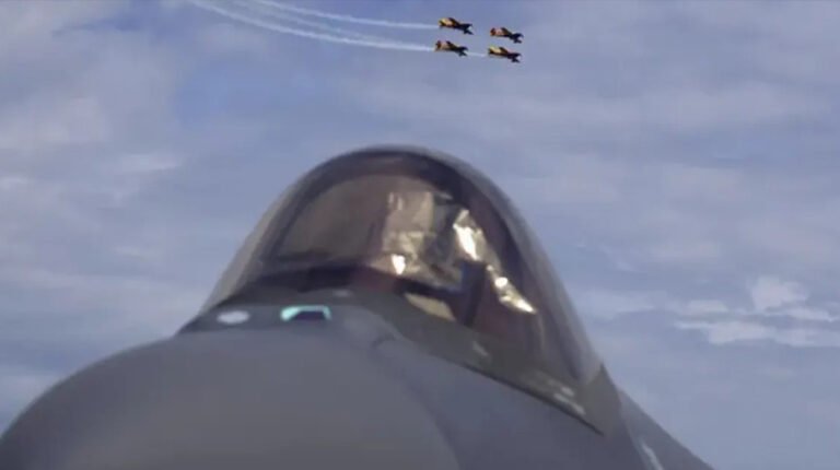 রোমানিয়ার আকাশসীমায় রাশিয়ার ড্রোন, সীমান্তে উত্তেজনা