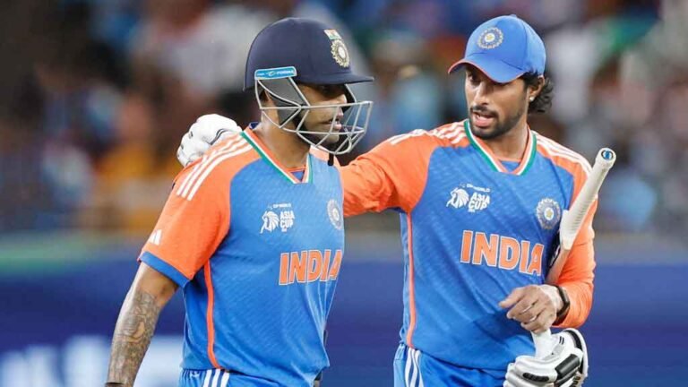 পাকিস্তানকে গুঁড়িয়ে সুপার ফোরে এক পা ভারতের