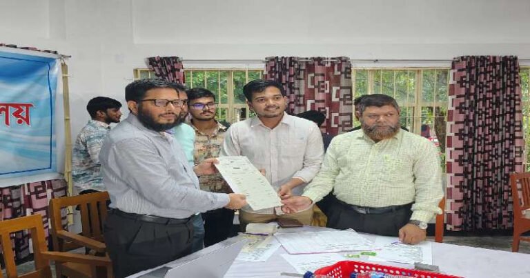 চাকসু নির্বাচন: দ্বিতীয় দিনে ১৪১ জনের মনোনয়নপত্র সংগ্রহ