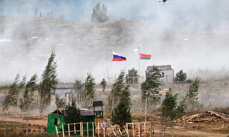 বেলারুশে জাপাদ-২০২৫ মহড়া: ইউরোপকে ‘বার্তা’ দিচ্ছে মিনস্ক-মস্কো জোট