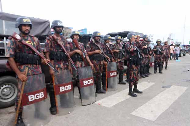 ফরিদপুরের ভাঙ্গায় আসন পুনর্বিন্যাস ঘিরে বিক্ষোভ-ভাংচুর, ইসিতে ডিসির চিঠি