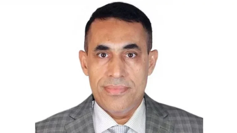 রাজউকের সাবেক চেয়ারম্যানের বিরুদ্ধে দুদকের মামলা