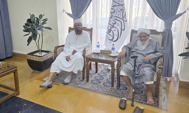তালেবান সরকারের আমন্ত্রণে আফগানিস্তান গেলেন বাংলাদেশের ৭ আলেম