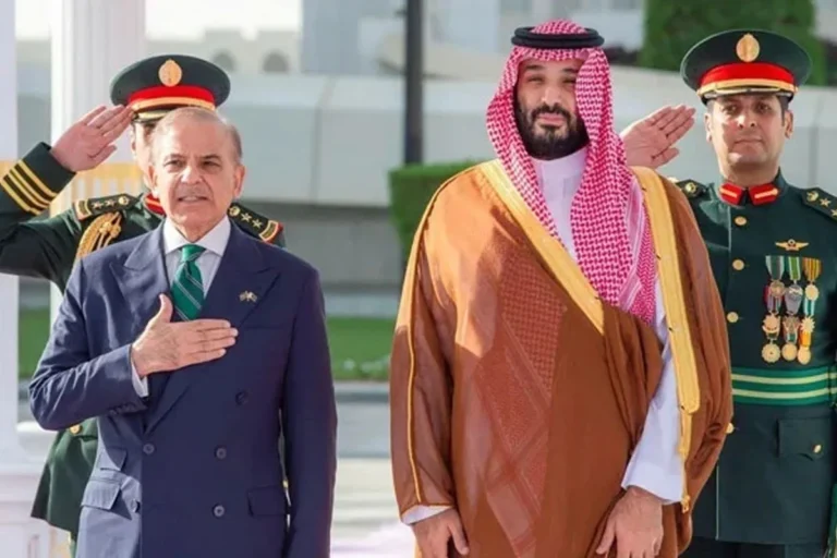 পাকিস্তান-সৌদি আরব ঐতিহাসিক প্রতিরক্ষা চুক্তি স্বাক্ষর, ভারতের নজরদারি