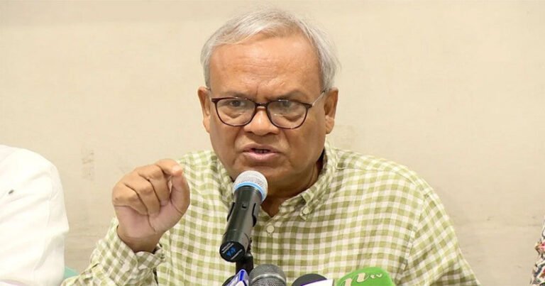 বিশেষ রাজনৈতিক দলের লোকজনকে ডিসি-এসপি বানানো হচ্ছে: রিজভী