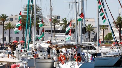 গাজার ত্রাণবহর রক্ষায় যুদ্ধজাহাজ পাঠাবে স্পেন