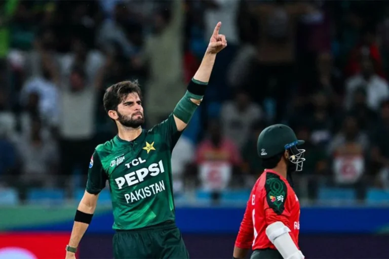 ম্যাচ সেরার পুরস্কার স্ত্রী-পুত্রকে উৎসর্গ করলেন শাহিন শাহ আফ্রিদি