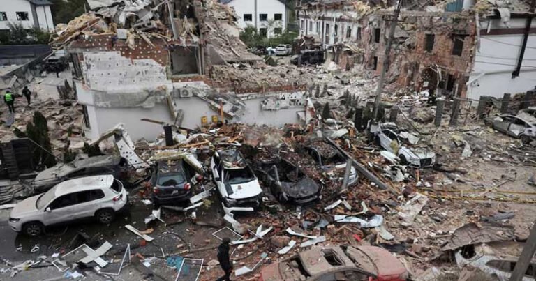 ইউক্রেনের কিয়েভে ব্যাপক হামলা চালাচ্ছে রাশিয়া