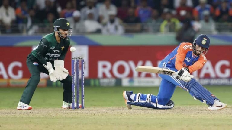 এশিয়া কাপ ফাইনাল: পাকিস্তানকে হারিয়ে নবমবারের মতো চ্যাম্পিয়ন ভারত