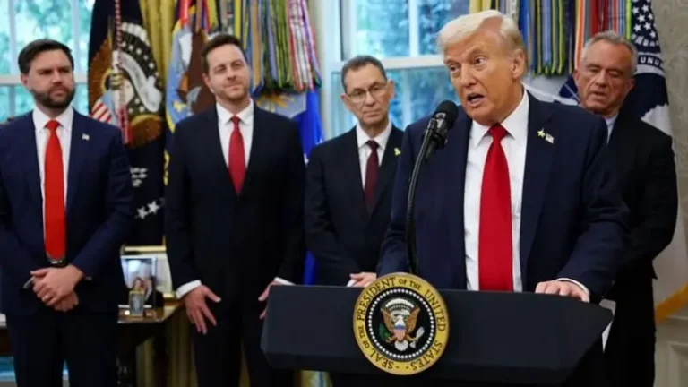 শেষ মূহুর্তেও বিল পাশে ব্যর্থ, অচলাবস্থায় যুক্তরাষ্ট্রের সরকার