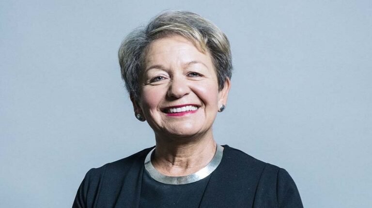 বাণিজ্য সম্পর্ক জোরদারের লক্ষ্য যুক্তরাজ্যের বাণিজ্য দূত ৫ দিনের সফরে ঢাকায়