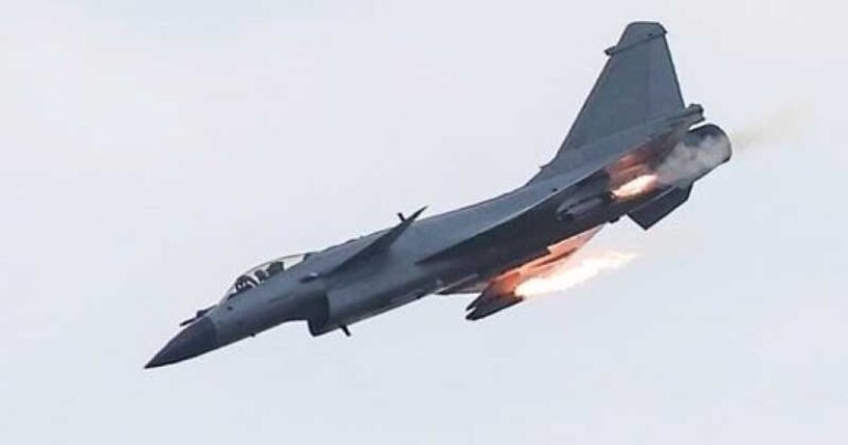 চীনের জে-১০ যুদ্ধবিমান কিনছে বাংলাদেশ