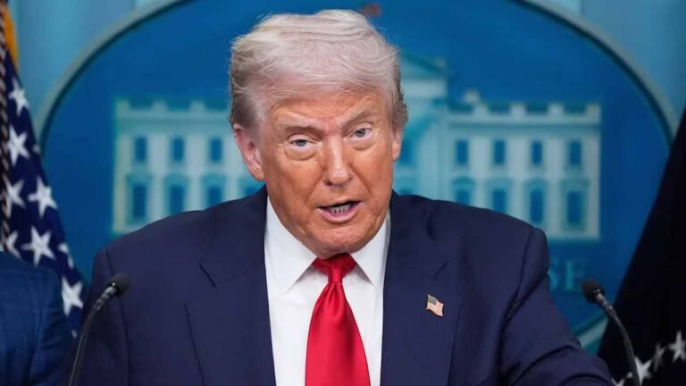 চীনা পণ্যে বাড়তি ১০০ শতাংশ শুল্ক আরোপের ঘোষণা ট্রাম্পের