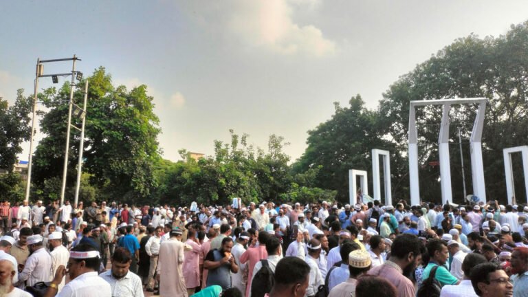 ২০% বাড়িভাড়া ভাতার দাবিতে দেশজুড়ে শিক্ষকদের অনির্দিষ্টকালের কর্মবিরতি