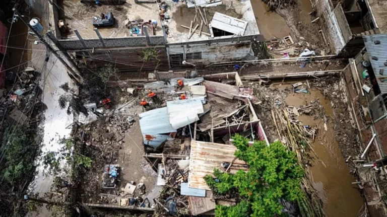 মেক্সিকোতে তীব্র ঝড়ের তাণ্ডব: মৃতের সংখ্যা ৬৬, নিখোঁজ ৭৫ জন