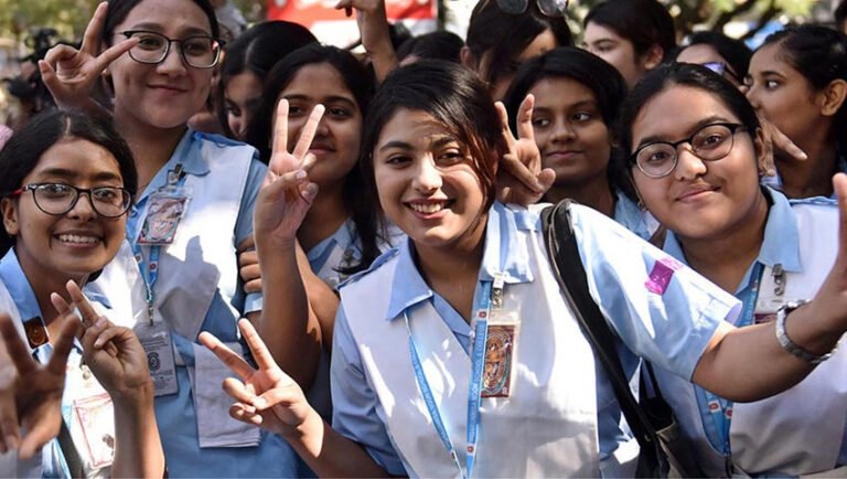 আজ এইচএসসি ও সমমান পরীক্ষার ফলাফল প্রকাশ