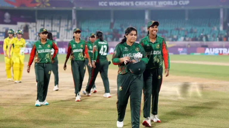 অস্ট্রেলিয়ার কাছে ১০ উইকেটে বিধ্বস্ত বাংলাদেশ