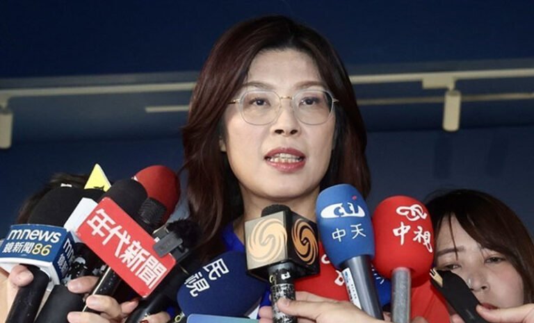 তাইওয়ানে চীনপন্থী নেতা চেং লি-ওন কুয়োমিনতাংয়ের নতুন প্রধান নির্বাচিত