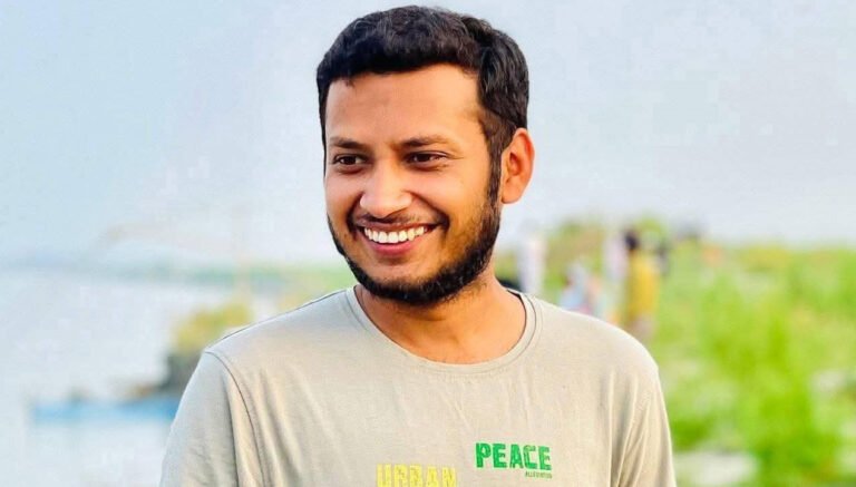 সিরাজগঞ্জে ট্রাকের ধাক্কায় উপ-সহকারী প্রকৌশলী নিহত