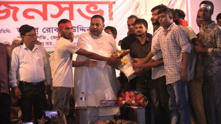 লালমনিরহাটে বৈষম্যবিরোধী ও আ.লীগের শতাধিক নেতা-কর্মীর বিএনপিতে যোগদান