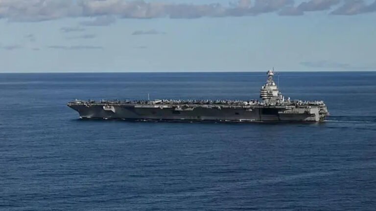 ক্যারিবিয়ান সাগরে যুক্তরাষ্ট্রের যুদ্ধজাহাজ মোতায়েন, ‘যুদ্ধ পরিস্থিতি তৈরির’ অভিযোগ মাদুরোর