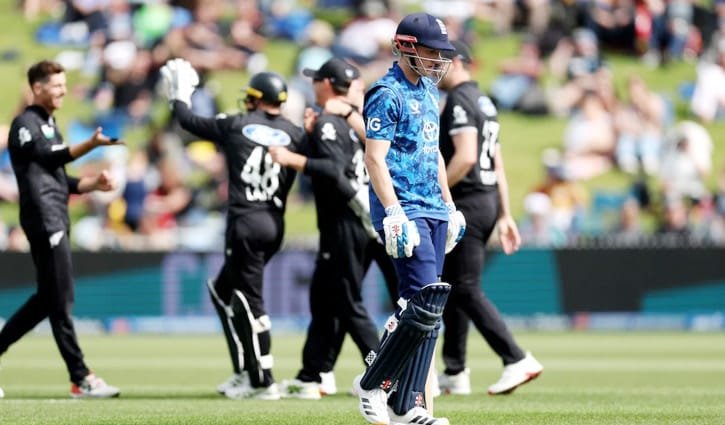 টিকনার–মিচেলদের দাপটে ইংল্যান্ড বিধ্বস্ত, নিউজিল্যান্ডের সিরিজ জয়