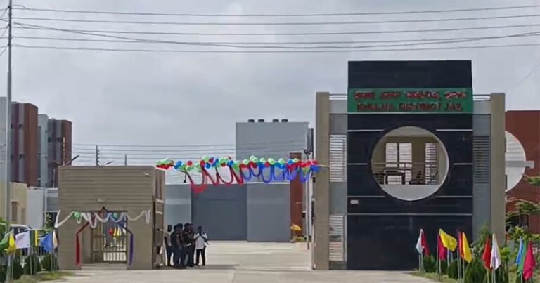 আধুনিক খুলনার নতুন কেন্দ্রীয় কারাগার চালু, স্থানান্তরিত হলো ১০০ বন্দি