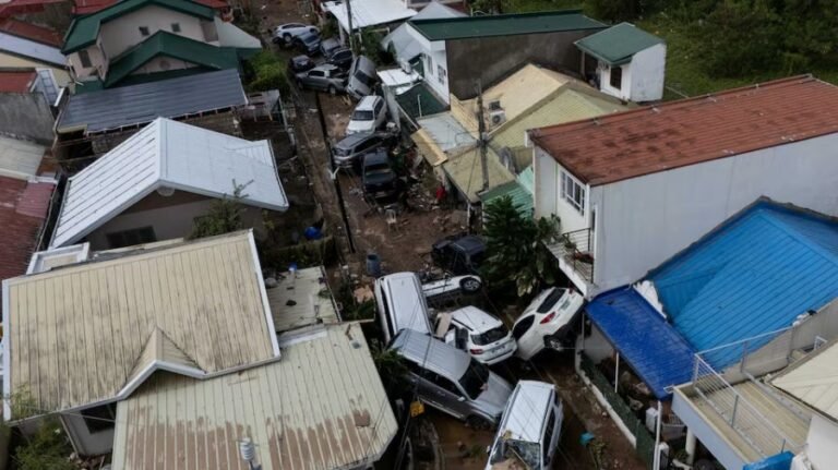 ঘূর্ণিঝড় ‘কালমেগি’-তে ফিলিপাইনে মৃতের সংখ্যা বেড়ে ১১৪: ১২৭ জন নিখোঁজ