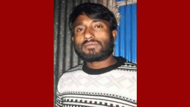 চট্টগ্রামে নিজ বাড়ির সামনে ব্যবসায়ীকে কুপিয়ে হত্যা