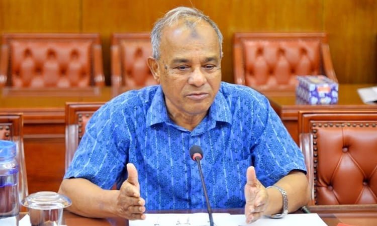 ঢাকা লকডাউন নিয়ে শঙ্কা নেই: স্বরাষ্ট্র উপদেষ্টা 