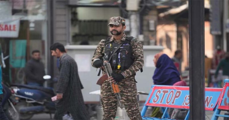 দিল্লি বিস্ফোরণের পর কাশ্মীরে ভারতের ব্যাপক অভিযান, চলছে গণগ্রেফতার