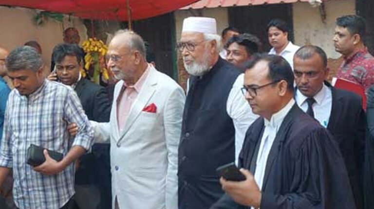 উচ্চ আদালতের জামিনে কারামুক্ত লতিফ সিদ্দিকী আদালতে হাজিরা দিলেন