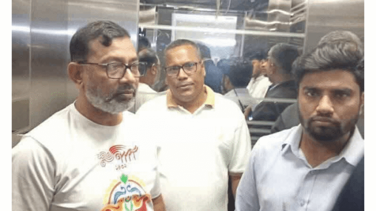 শেখ হাসিনার রায়ের বিরুদ্ধে ফেসবুক পোস্ট: ঢাবির ডেপুটি রেজিস্ট্রার থানায় সোপর্দ