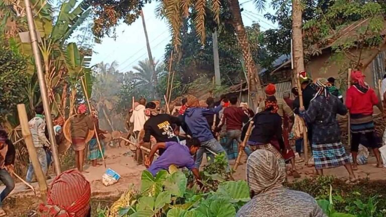 ঝিনাইদহে দু’পক্ষের সংঘর্ষে ১০ জন আহত