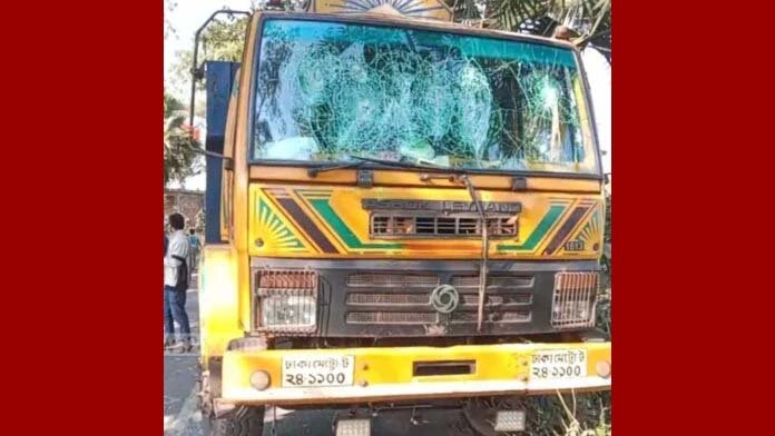 সিরাজগঞ্জে ট্রাক চাপায় স্কুল ছাত্র নিহত