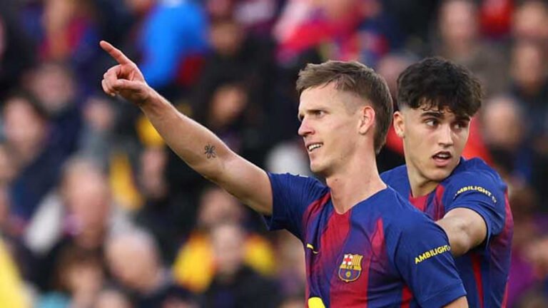 পিছিয়ে থেকেও আলাভেসকে ৩-১ গোলে হারালো বার্সেলোনা