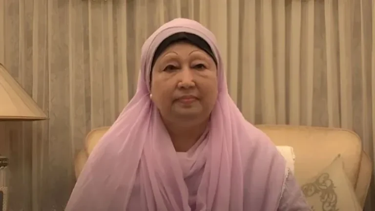 খালেদা জিয়ার অবস্থা ‘ভেরি ক্রিটিক্যাল’, নেওয়া হয়েছে ভেন্টিলেশনে