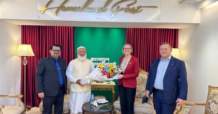 ব্রিটিশ হাইকমিশনারের সঙ্গে জামায়াত আমীরের সৌজন্য বৈঠক