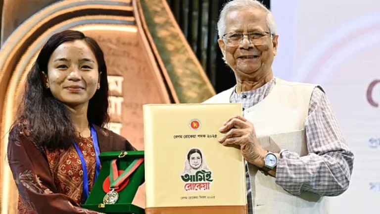 নারী জাগরণ (ক্রীড়া) বিভাগে বেগম রোকেয়া পদক পেলেন ফুটবলার ঋতুপর্ণা চাকমা