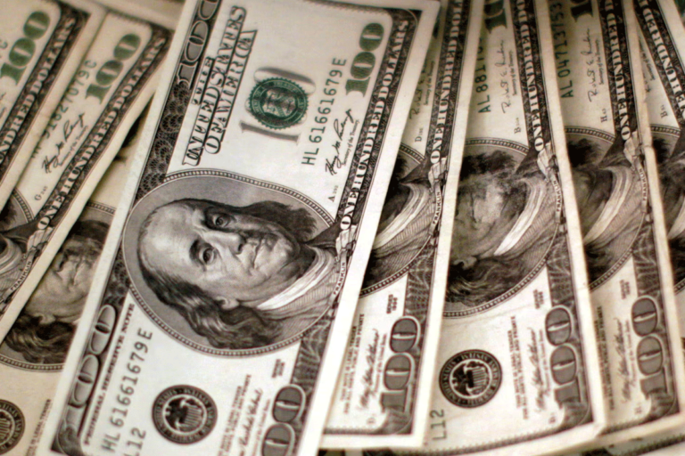 ১৩ দিনে রেমিট্যান্স এলো দেড় বিলিয়ন ডলার