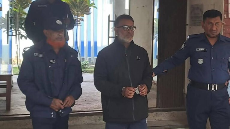 ‘অপারেশন ডেভিল হান্ট ফেজ-২’: ফরিদপুরে সাবেক যুবলীগ নেতাসহ গ্রেপ্তার ৫৮