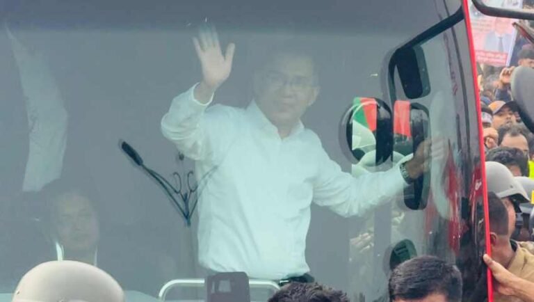 বাসার দিকে যাচ্ছেন তারেক রহমান