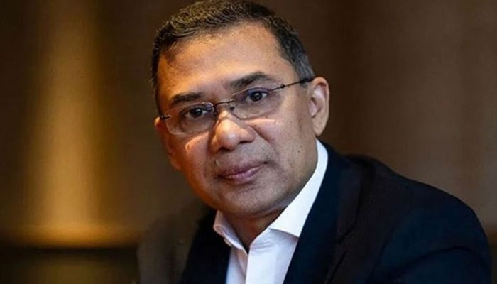 বাবার কবর জিয়ারত করতে জিয়া উদ্যানের পথে তারেক রহমান