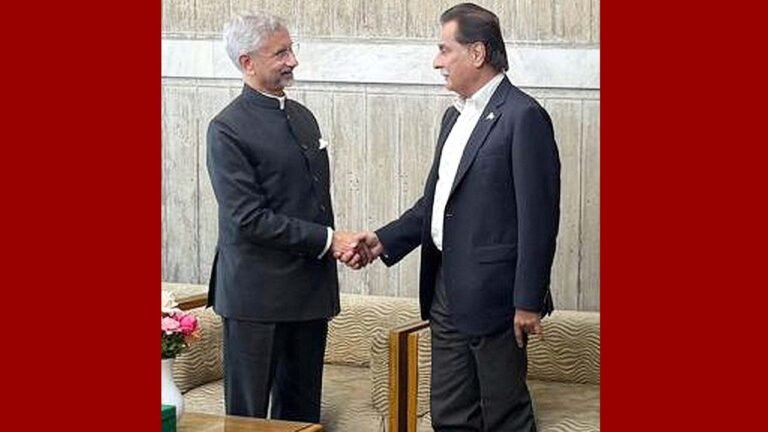 খালেদা জিয়ার বাসভবনে পাকিস্তানের স্পিকার ও ভারতের পররাষ্ট্রমন্ত্রীর বৈঠক