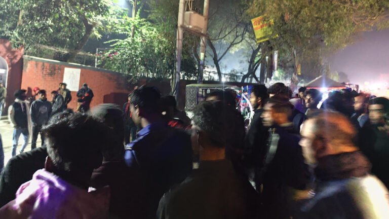 রাজবাড়ী জেলা কারাগারের সামনে জামিনে মুক্ত যুবককে লক্ষ্য করে গুলি