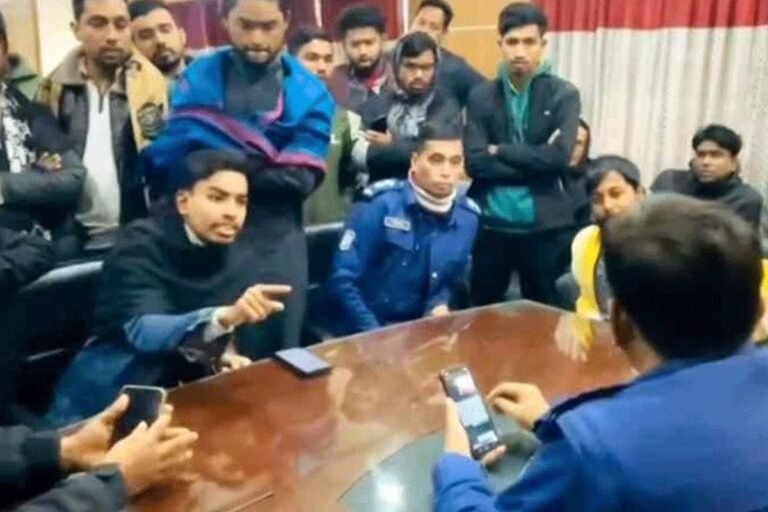 থানা থেকে যুবক ছাড়াতে গিয়ে ওসির সঙ্গে বৈষম্যবিরোধী ছাত্র আন্দোলন নেতার বাগবিতণ্ডা