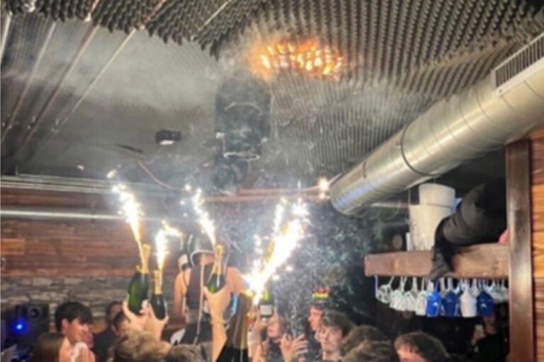 সুইজারল্যান্ডের স্কি রিসোর্টে বর্ষবরণের রাতে ভয়াবহ অগ্নিকাণ্ড, নিহত ৪০