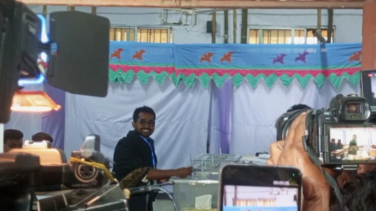 জকসু নির্বাচনে ভোট দিলেন ছাত্রদল সমর্থিত ভিপি প্রার্থী এ কে এম রাকিব